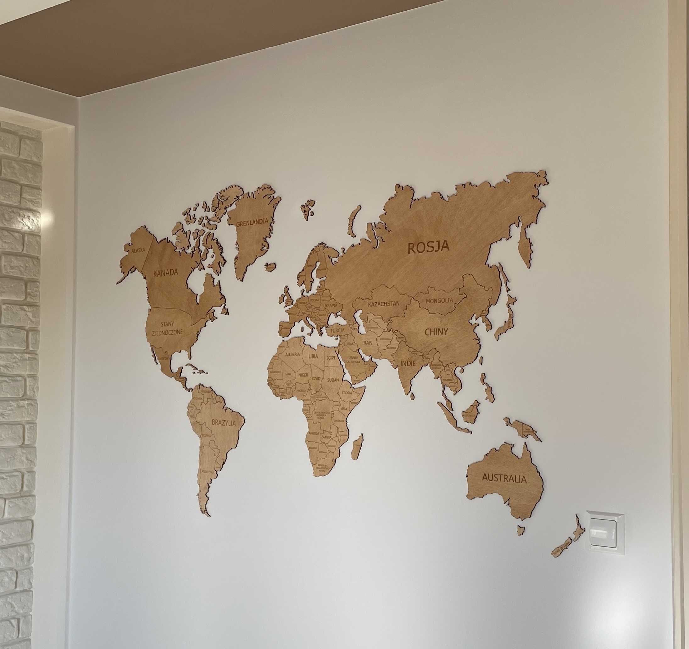 Mapa Świata 210x126cm w kolorze winchester