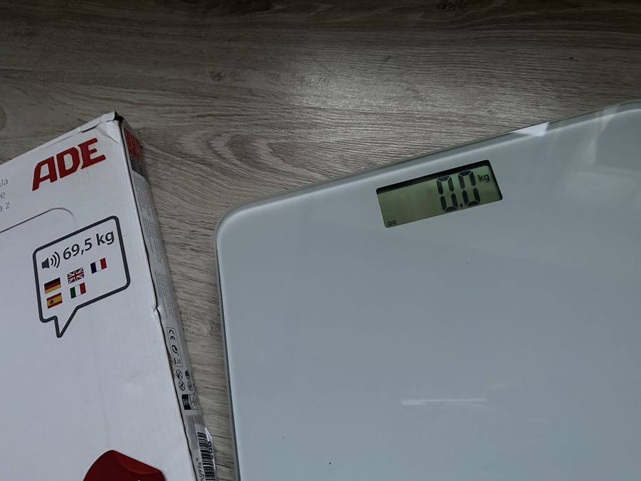 Waga łazienkowa elektroniczna nowa