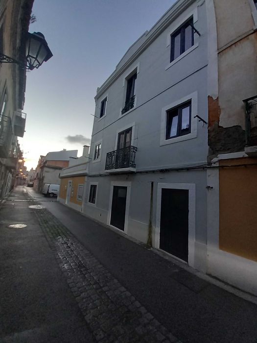 Apartamento 1° Andar zona histórica do seixal