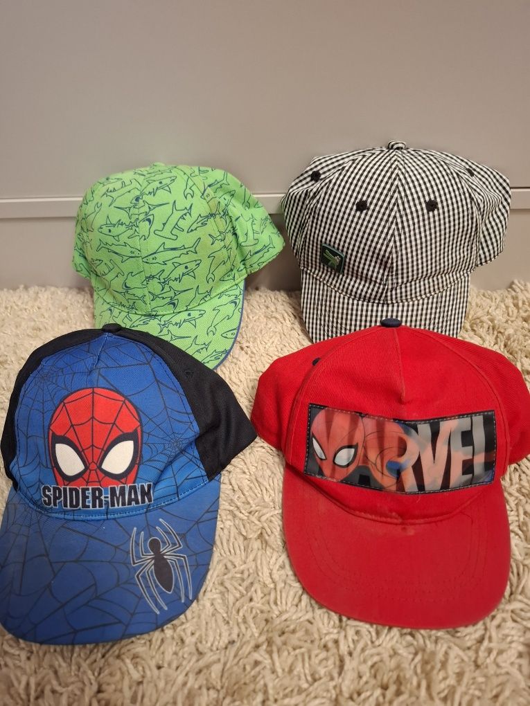 Czapki z daszkiem rozmiar 52 spider man