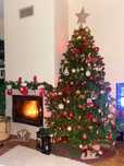Árvore de Natal Decorativa com Enfeites – Excelente Estado