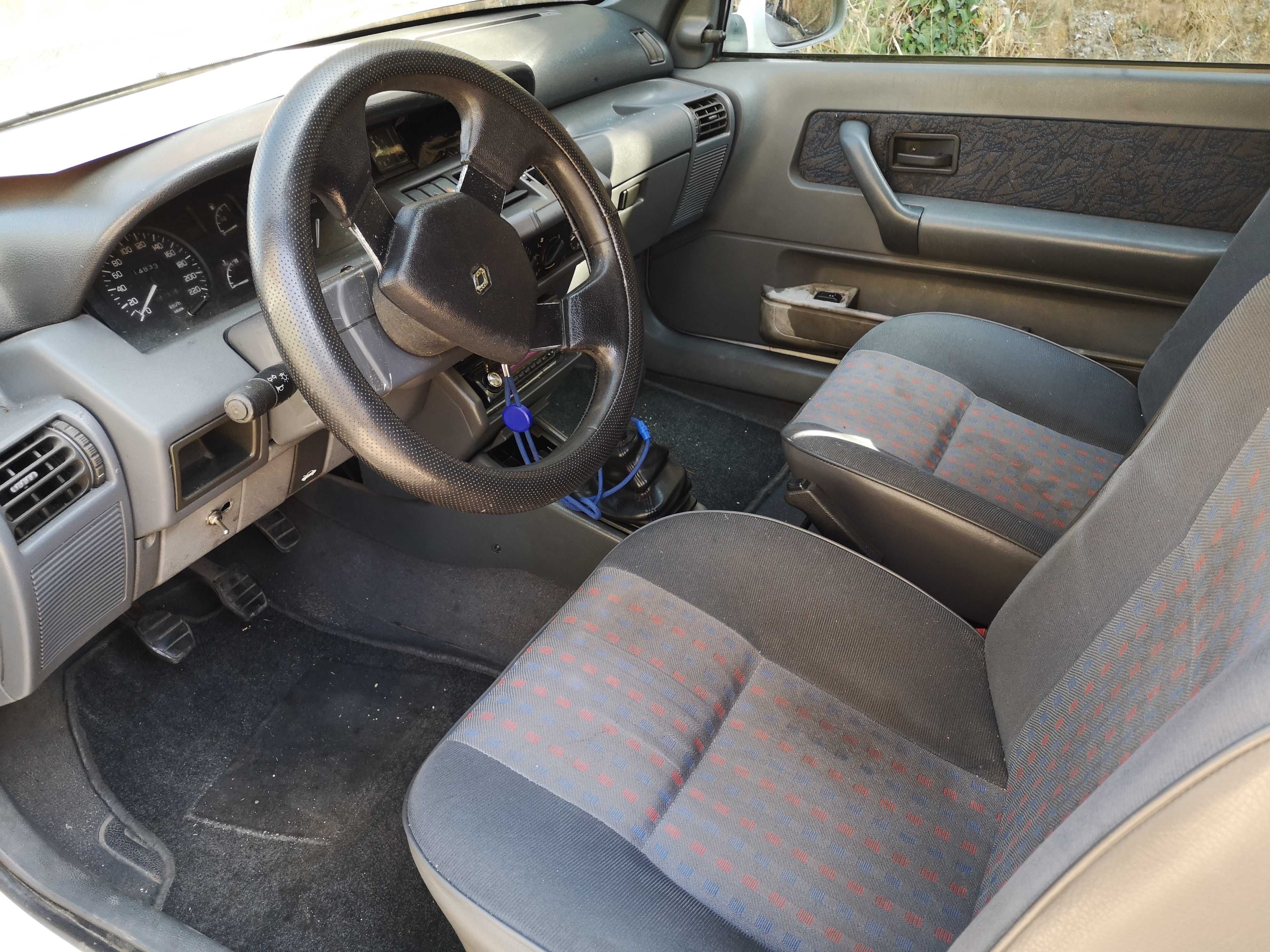 RENAULT CLIO 1.9D