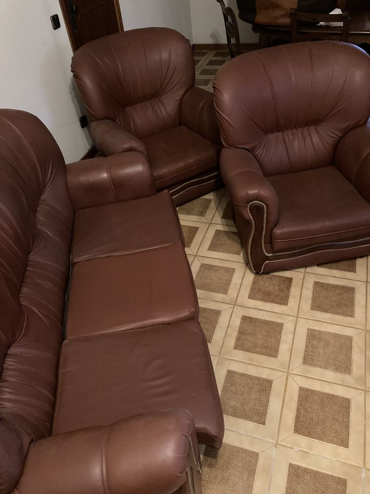 3 Sofas antigos em optimo estado!