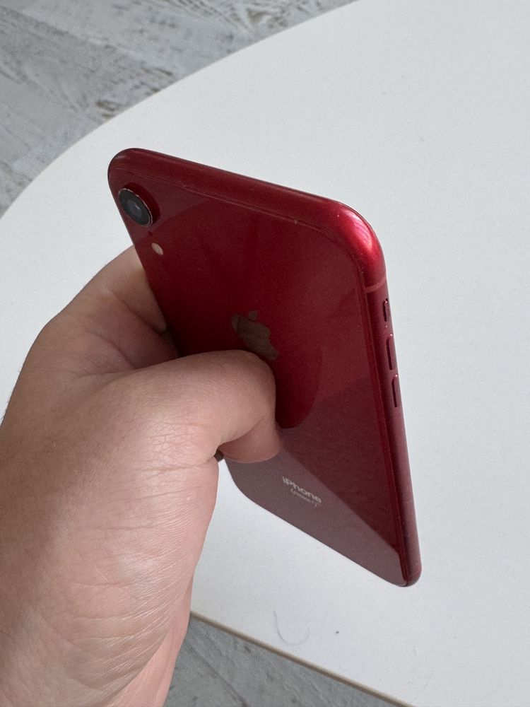 iPhone Xr 128Gb Product Red iCloud lock