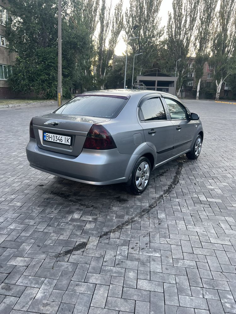 Продам chevrolet aveo Т250 2008 года в идеальном состоянии 1.5 бензин