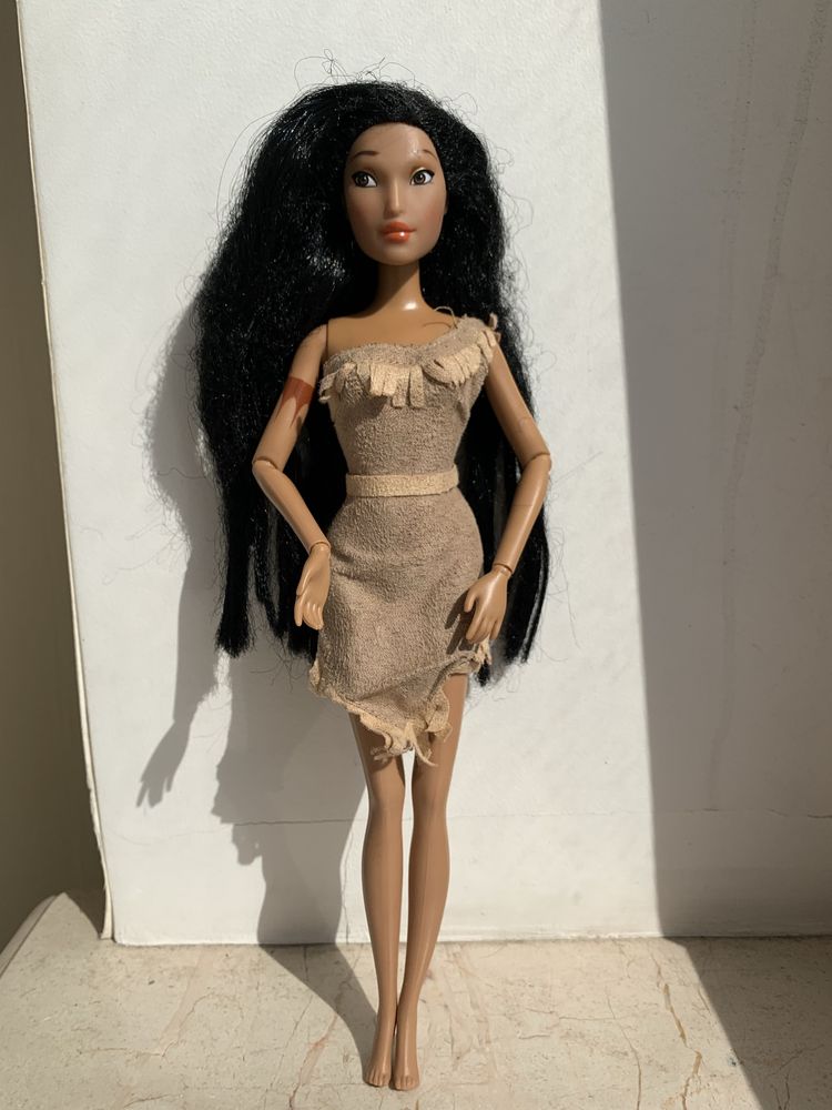 Disney Store Classic Princess Doll - Pocahontas