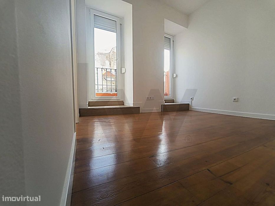 Apartamento T3 Remodelado  no centro de Santos - Green Street- Lisboa