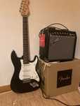 Guitarra Elétrica com Amp incluído