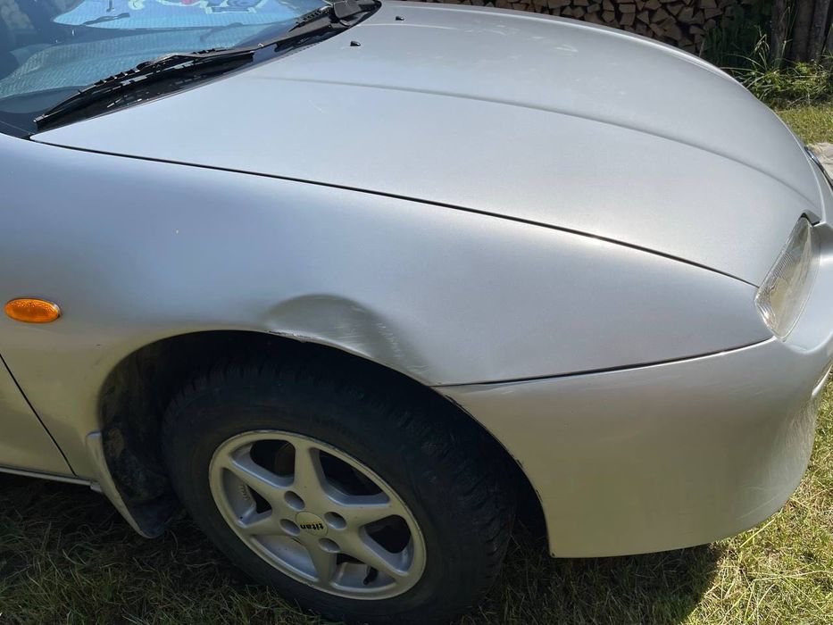 Mazda 323F 1998 1.5 бензин, передній привід + зимова резина