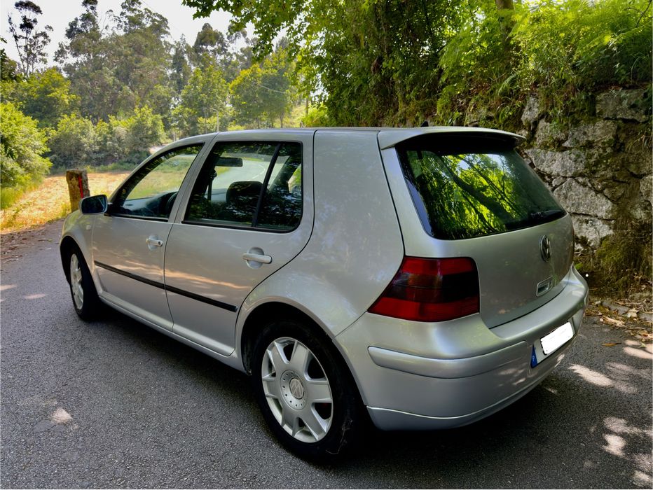VW Golf 1.9 TDI 110cv – Fiável, Económico e Pronto a Circular