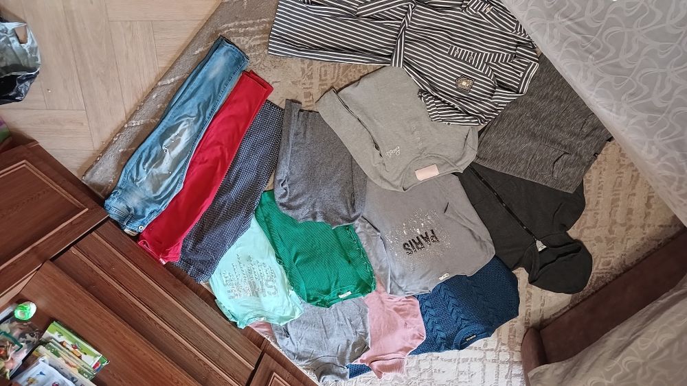 Лот жіночих речей ,одяг , світер ,штани гольф