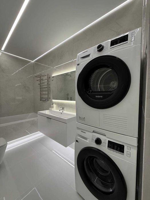 Укомплектована однокімнатна в Центрі