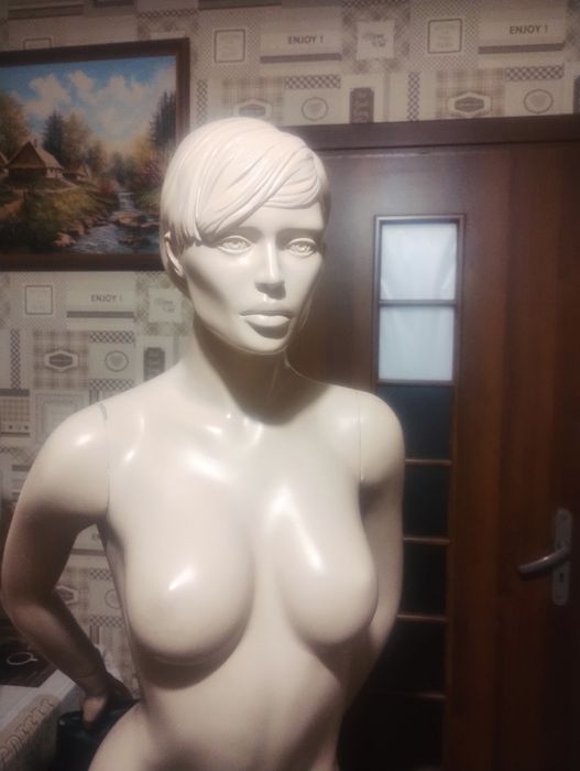Manekiny damskie pelnopostaciowe 180cm