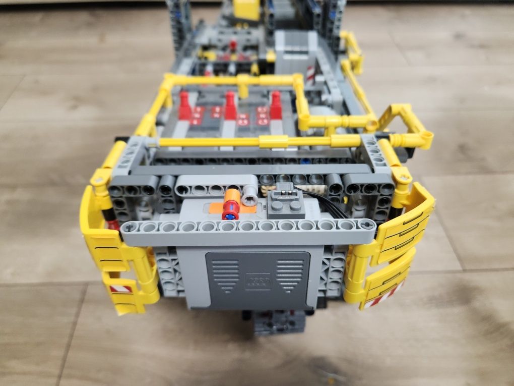 Lego 42055 Technic оригинал отличное состояние, инструкция, наклейки