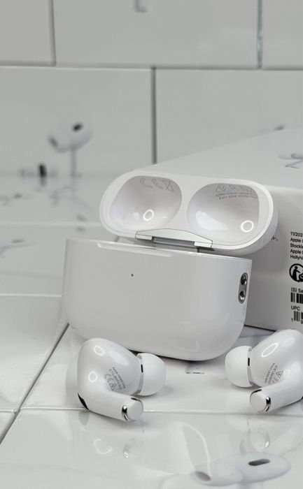 Original Apple AirPods Pro 2nd generation 2025 MagSafe USB-C pro 2