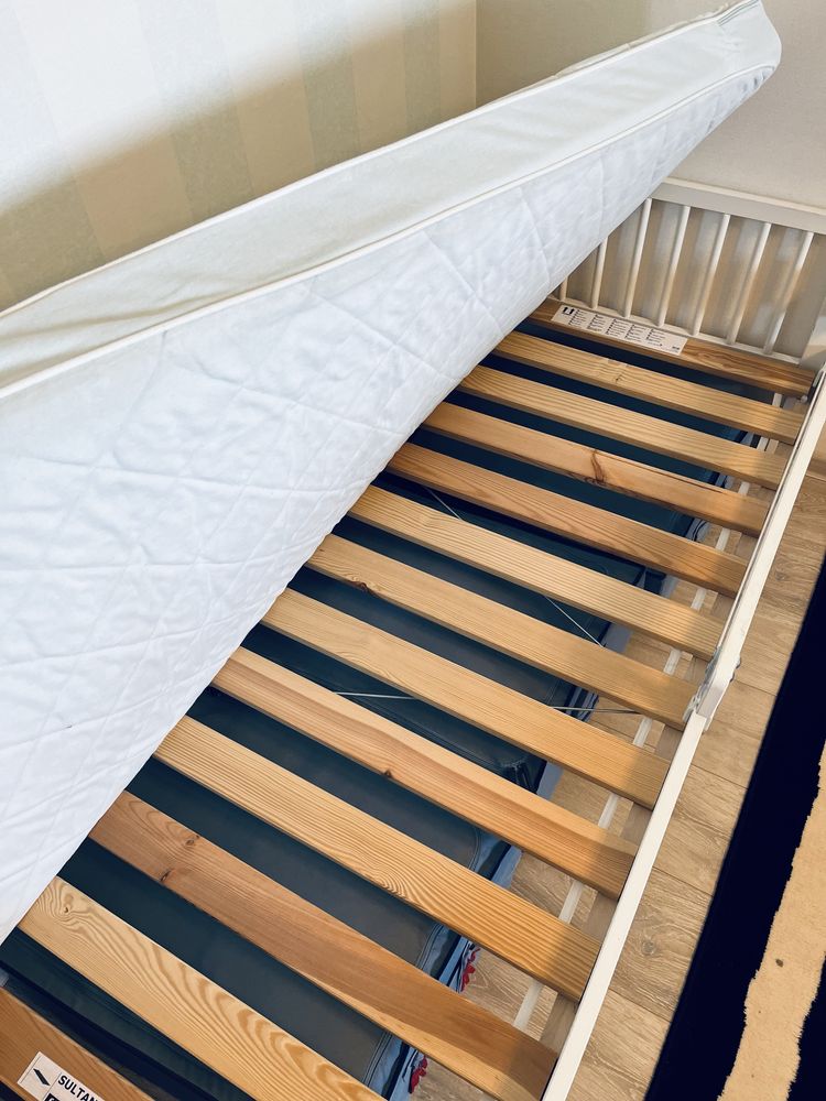 Дитяче ліжко Ikea з матрасом 160х70 см