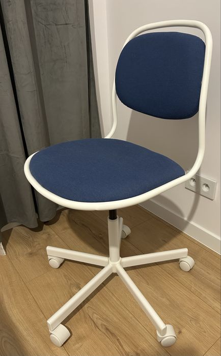 IKEA ORFJALL krzesło biurowe obrotowe kolor granatowy