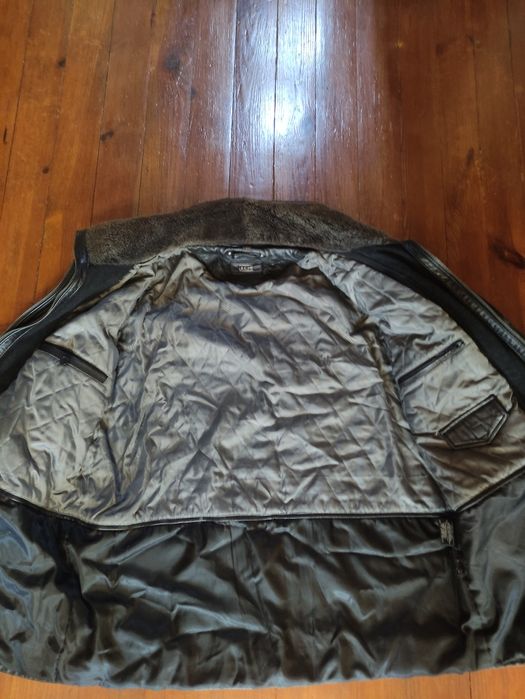 Шкіряна куртка чоловіча розмір 50/52