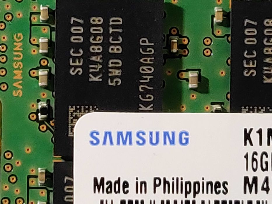Модули памяти Samsung 16 GB (2133, 2400, 2666, 3200 MHz)