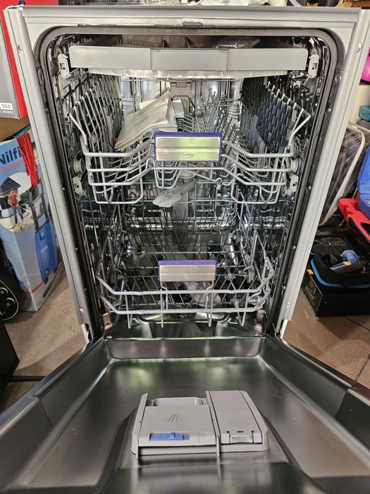 Zmywarka BEKO b300 BDIS38120Q AquaIntense Quick&Shine LedSpot 45cm