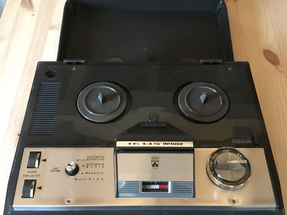 Gravador de fita Grundig TK 145 de luxe