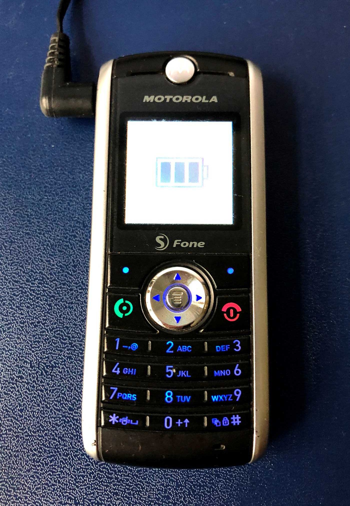 Motorolla W 210 мобілка на стандарт CDMA