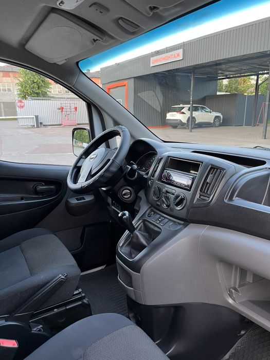 Продам бус Nissan nv200 1.5 dci