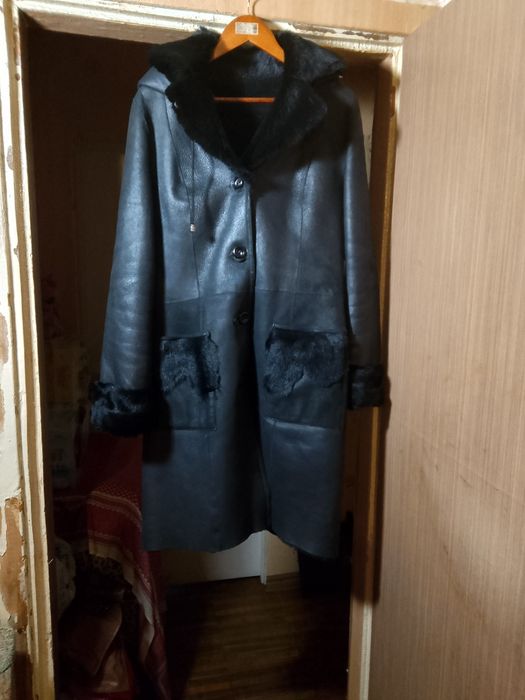 Очень красивая женска дубленк