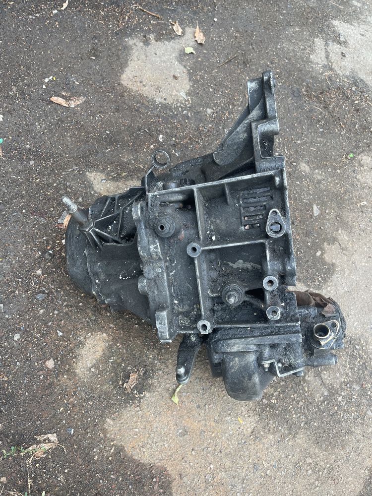 Кпп Peugeot 205 1,9 Пежо 205 коробка передач.
