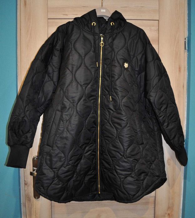 Świetna pikowana kurteczka firmy WaWa rozm 52/54