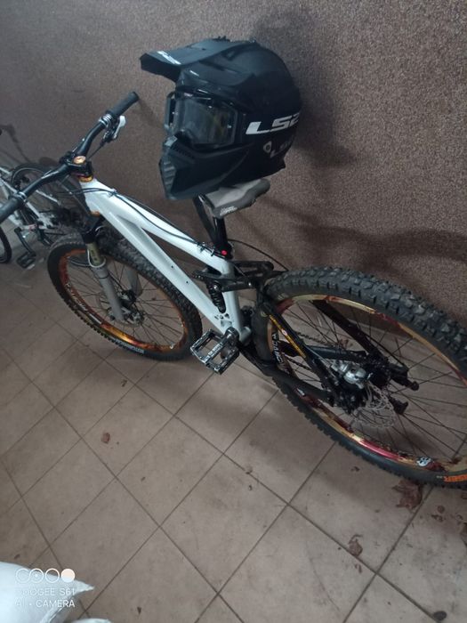 Rower wyczynowy Custom typu Freeride Full