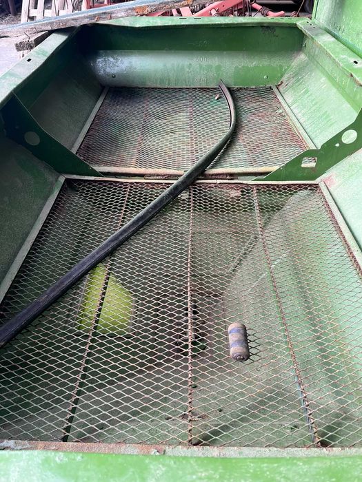 Amazone-18 Розкидач мінеральних добрив