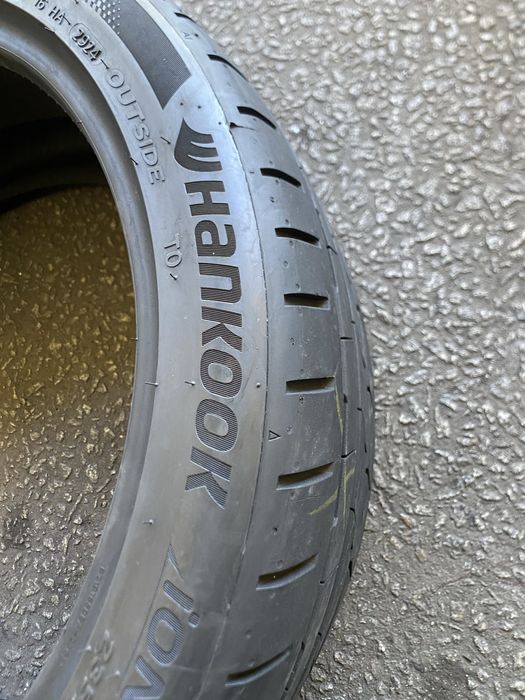 235/40/19 - Hankook iON EVO