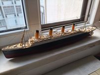 Modelo Titanic 1:400, para exposição.