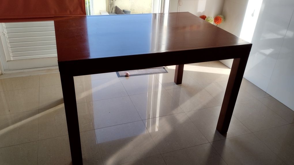Mesa madeira de sala/cozinha