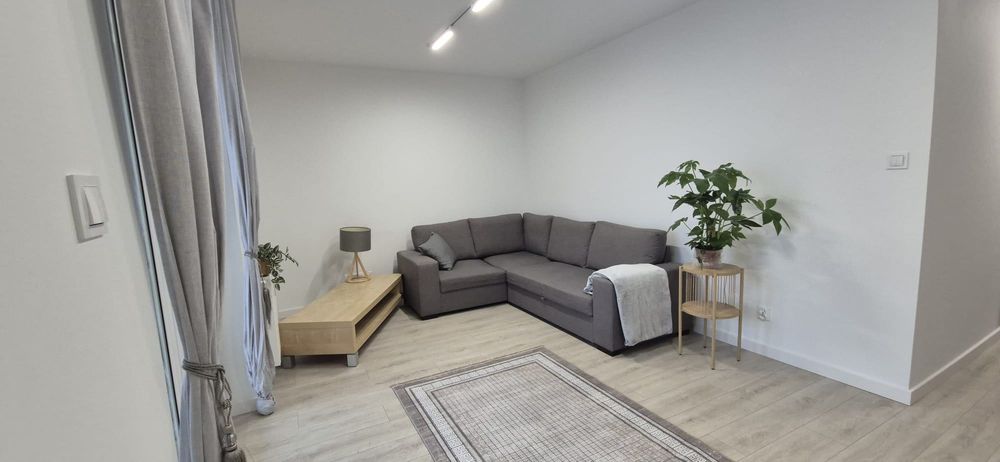 Nowe, wysoki standard, osobna kuchnia, 48m2, b. duży taras