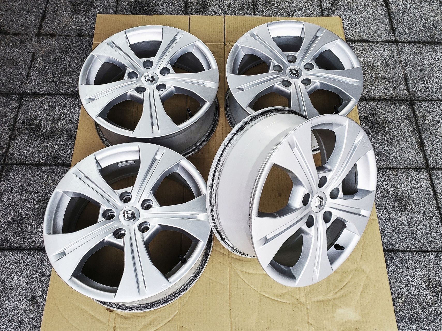 Диски R17 5x114.3 | 7J ET49 | Original Renault/Nissan/Honda/VW/Toyota