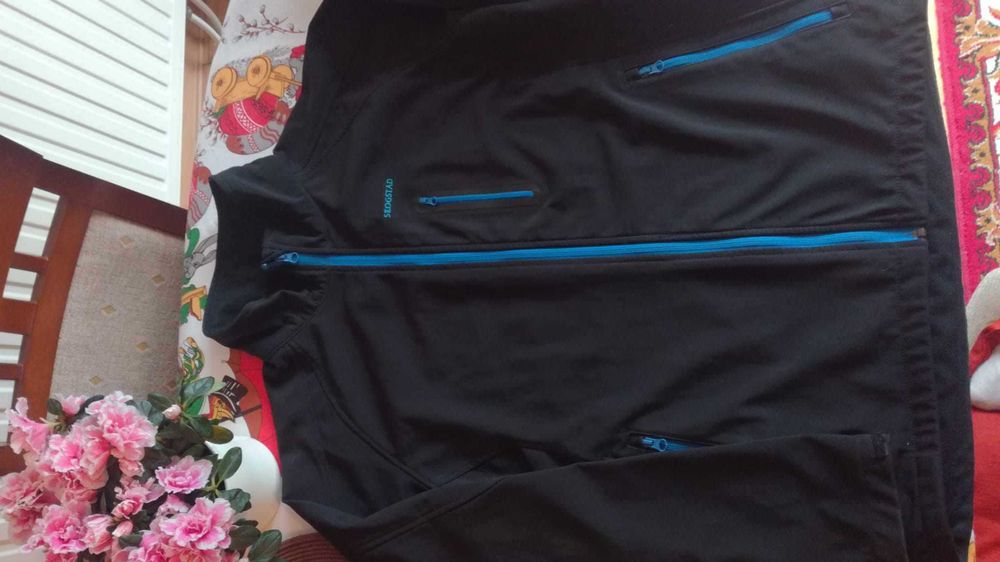 Kurtka męska sportowa  jak nowa