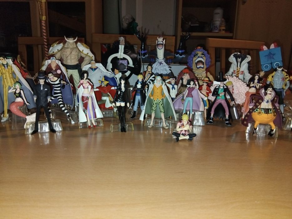 Coleção de bonecos  one piece completa