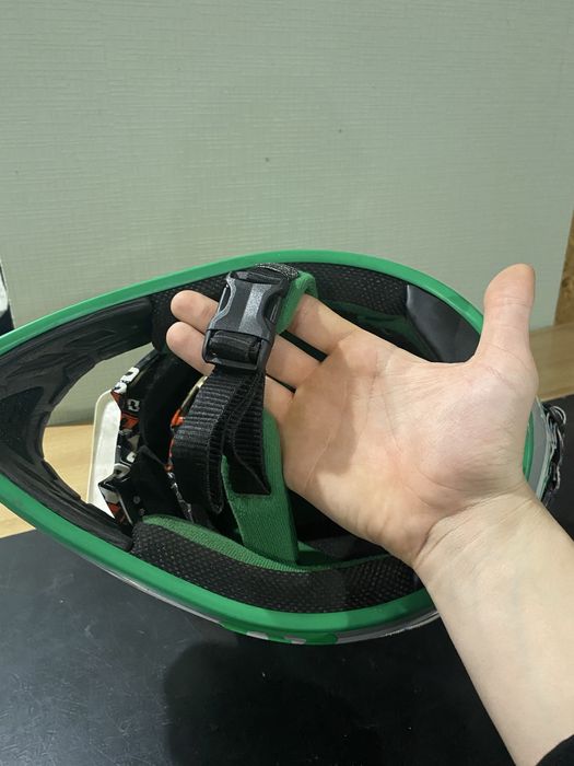 Продам Шлем фуллфейс 661 Sixsixone !Описание!