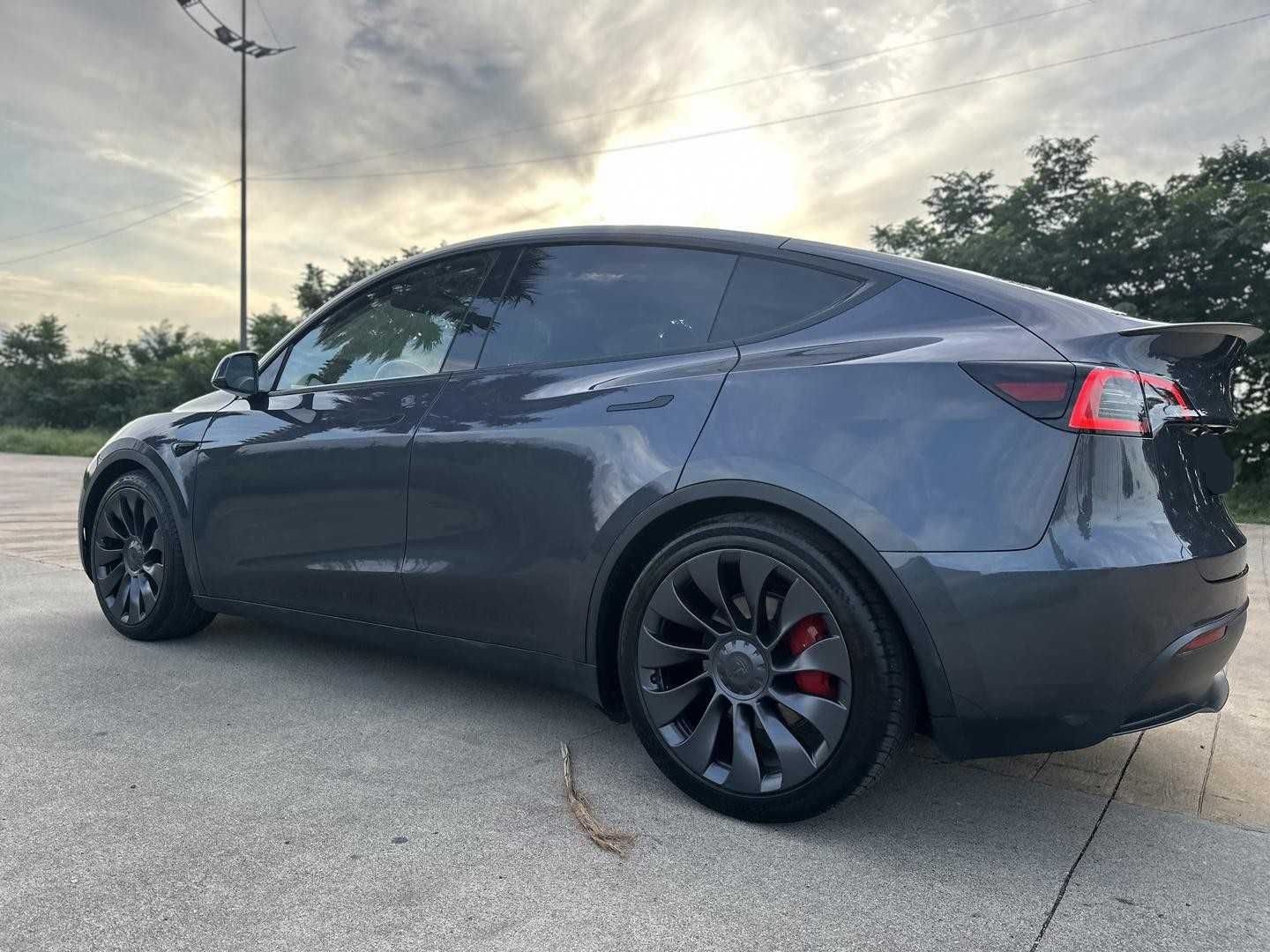 Tesla Model Y 2022 Тесла модель У Long Range 82 kWh Dual Motor  AWD