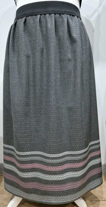 Spódnica szara z ozdobnym dołem, XL/2XL