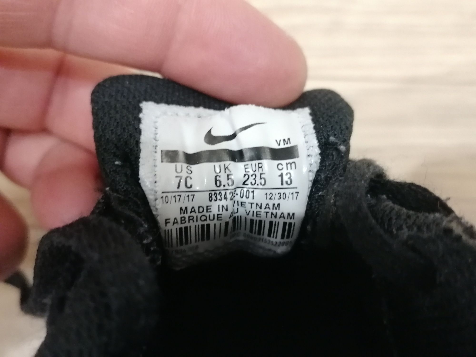 Buciki chłopięce Nike Air Max 23,5 rozm.