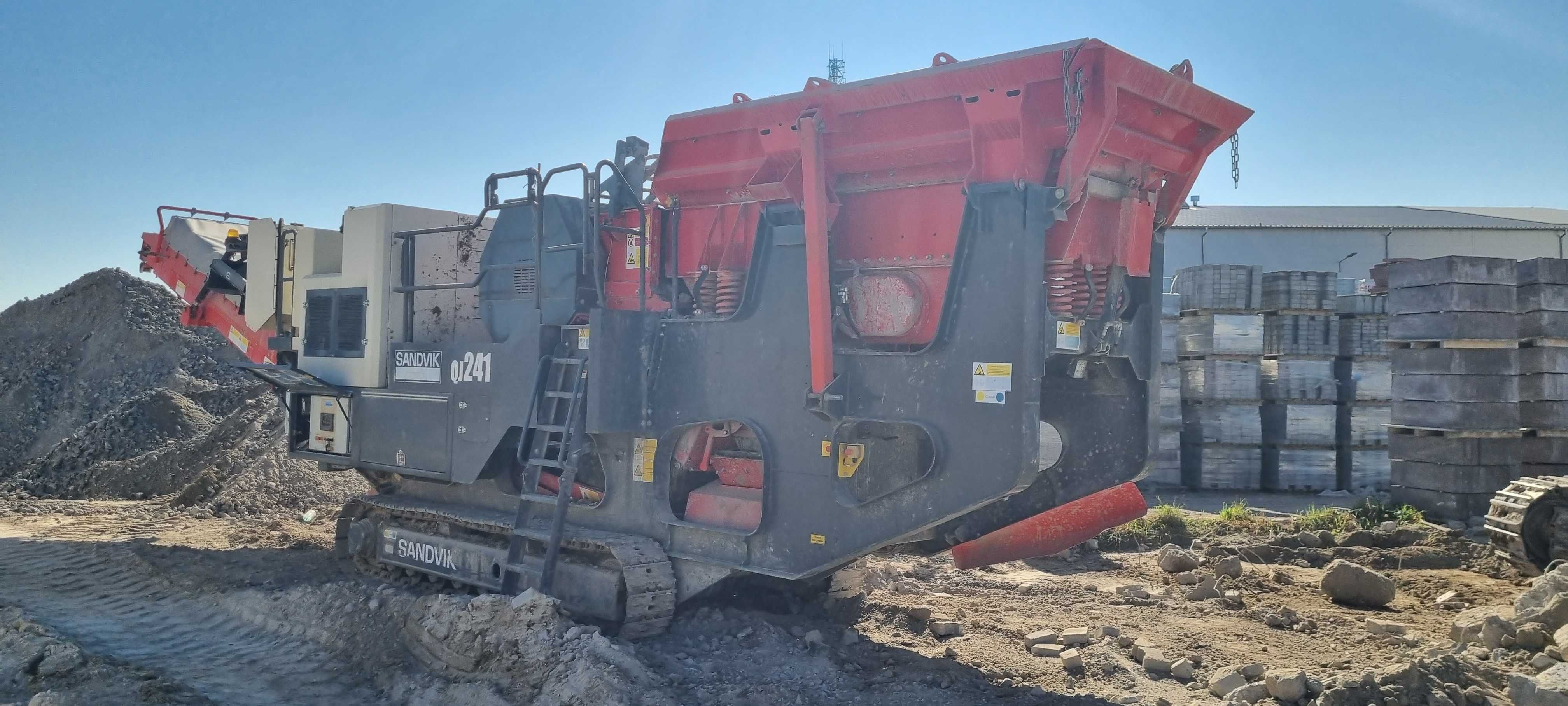 Kruszenie gruzu, usługi kruszarką, wynajem kruszarki (SANDVIK)