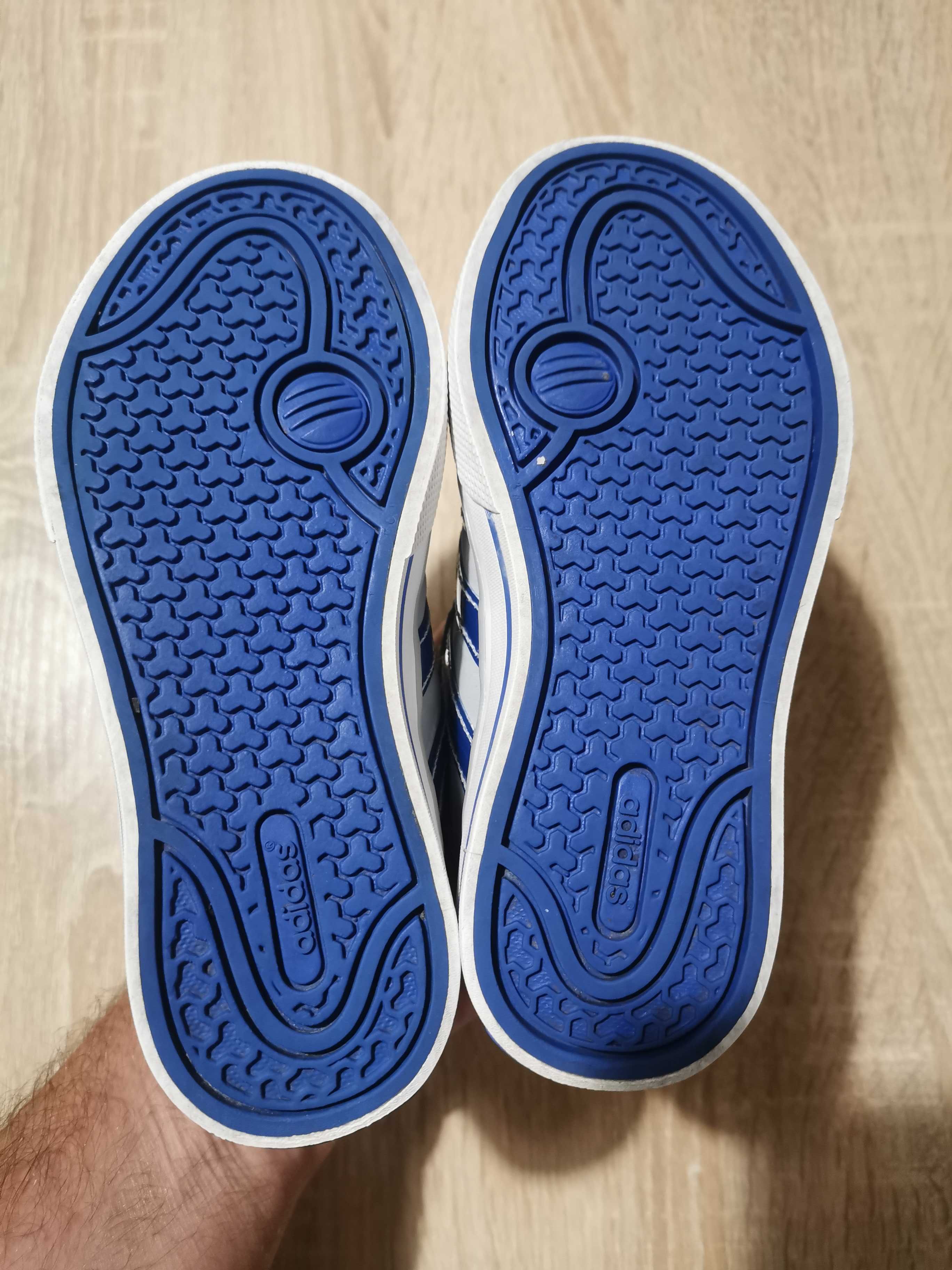 Детские хайтопы , кроссовки Adidas, размер 28 (17 см.)