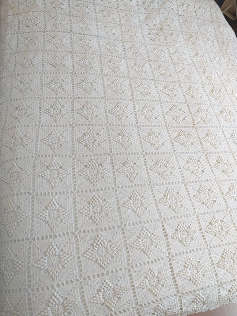 Colcha em croche feita á mão 250x250 mt