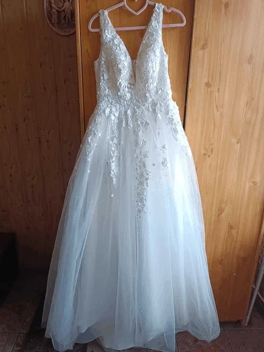 Przepiękna Suknia ślubna kwiaty tiul boho