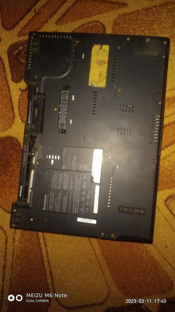 Ноутбук Lenovo t61