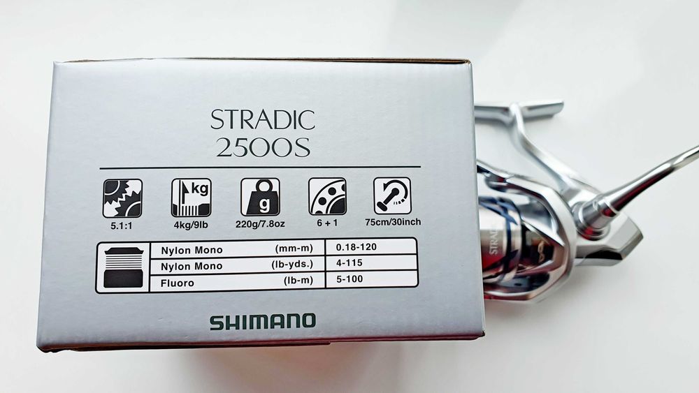 Котушка Shimano 23 Stradic  2500S C3000 3000MHG 4000