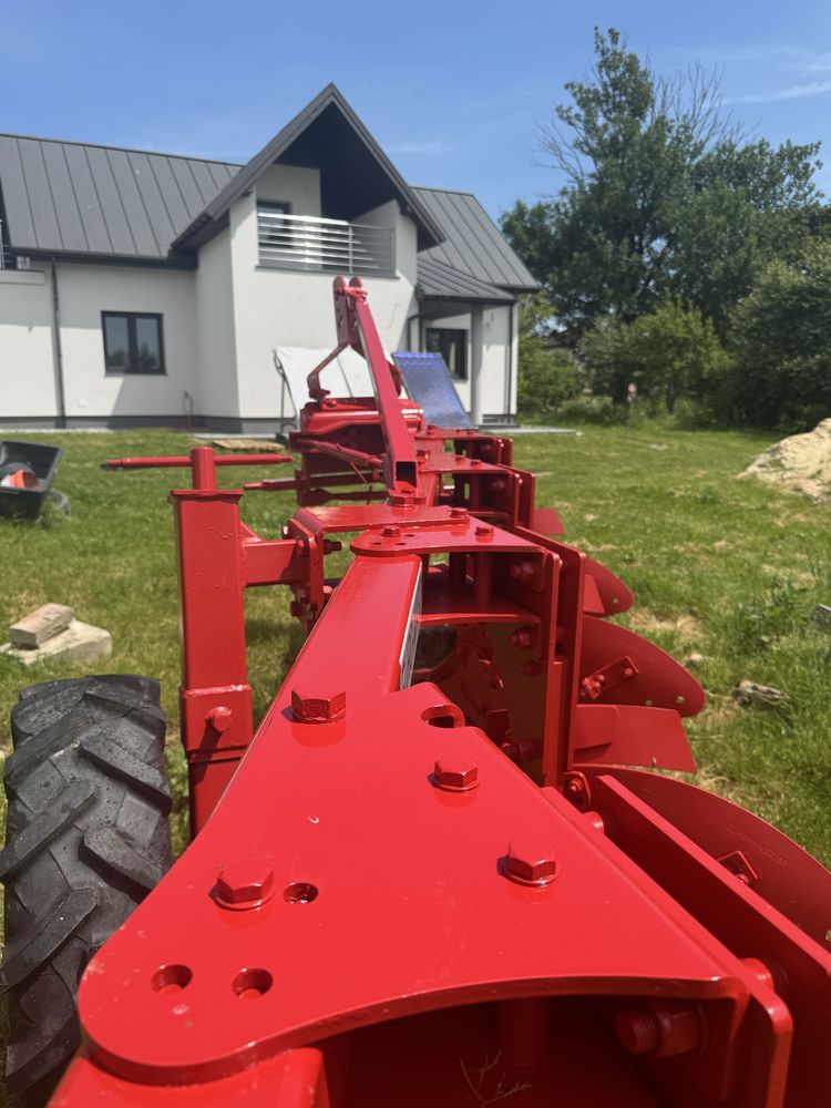 Pług jednobelkowy 4 skiby